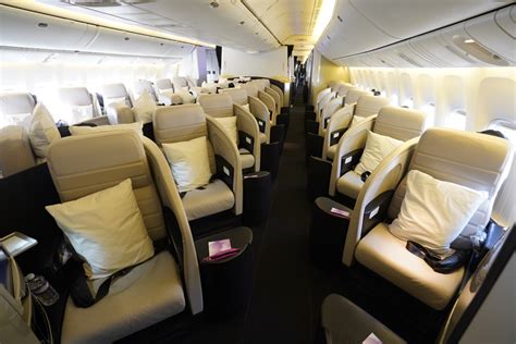 air new zealand b777 business class|The best seats in business on Air New Zealand's Boeing .